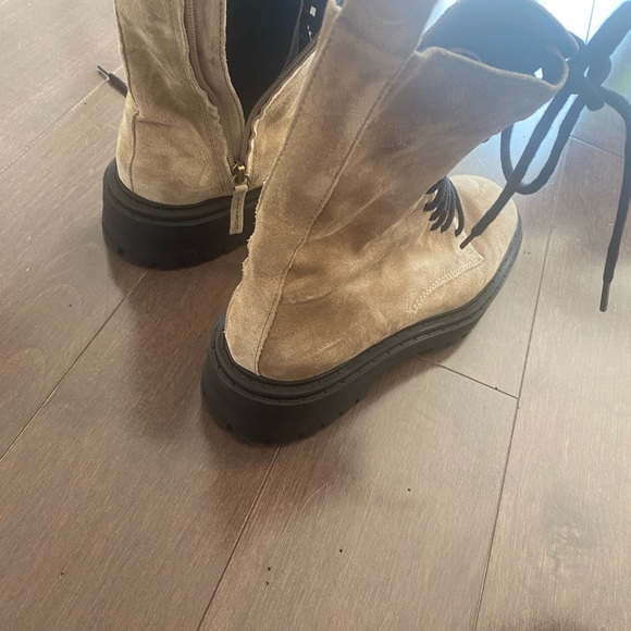 Soft suede leather boots - Picture 3 of 5